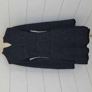Like New Cynthia Rowley Black on Black Print Sweater Dress Size L